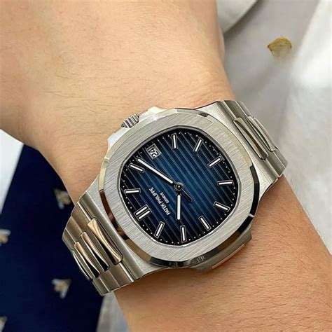 cách đeo đồng hồ patek philippe geneve|【Hướng Dẫn】Cách Đeo Đồng Hồ Patek Philippe Chi Tiết Từ A .